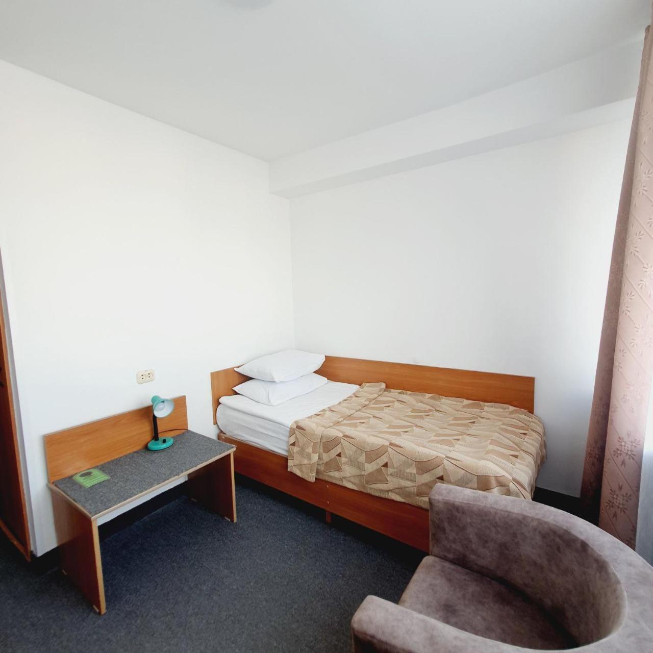 Aktobe Hotel Buitenkant foto